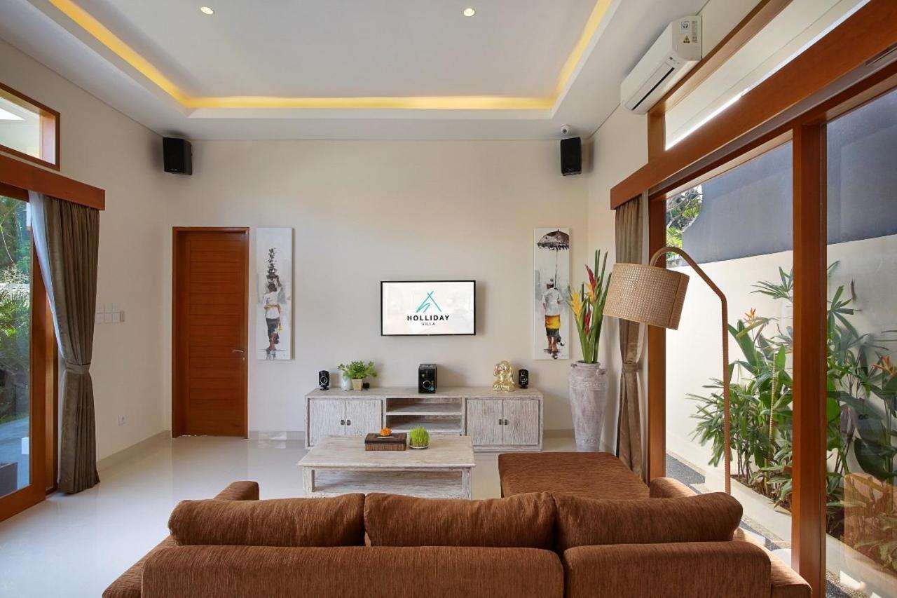 Holl Villa Legian Exteriör bild